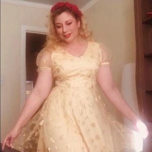 ON HOLD.  DO NOT PURCHASE Hot Topic Beauty and The Beast Belle dress.